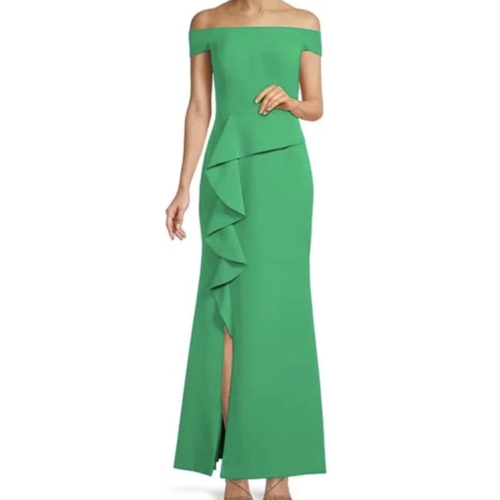 Vince Camuto Maxi-line Plain Long off the shoulder Green - SIZE 2